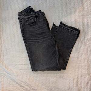 Abercrombie & Fitch The Ankle Straight Ultra High Rise Jeans